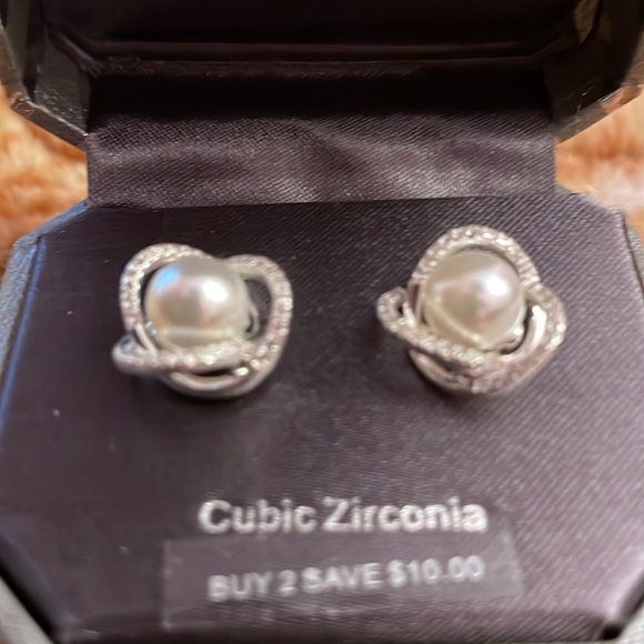 Cubic Zirconia Earrings - Picture 3 of 3